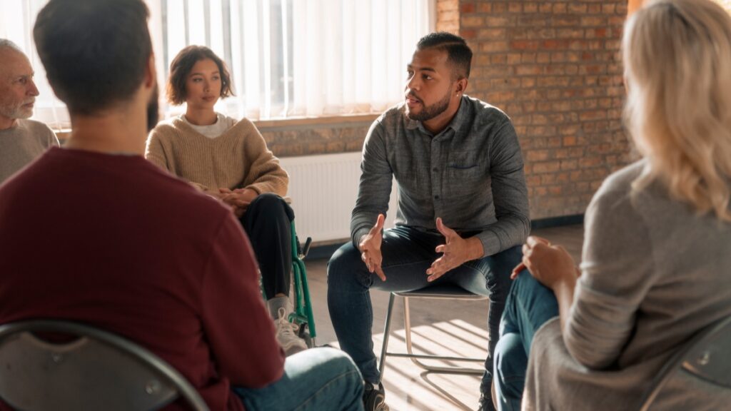 A group treatment session during recovery treatment.