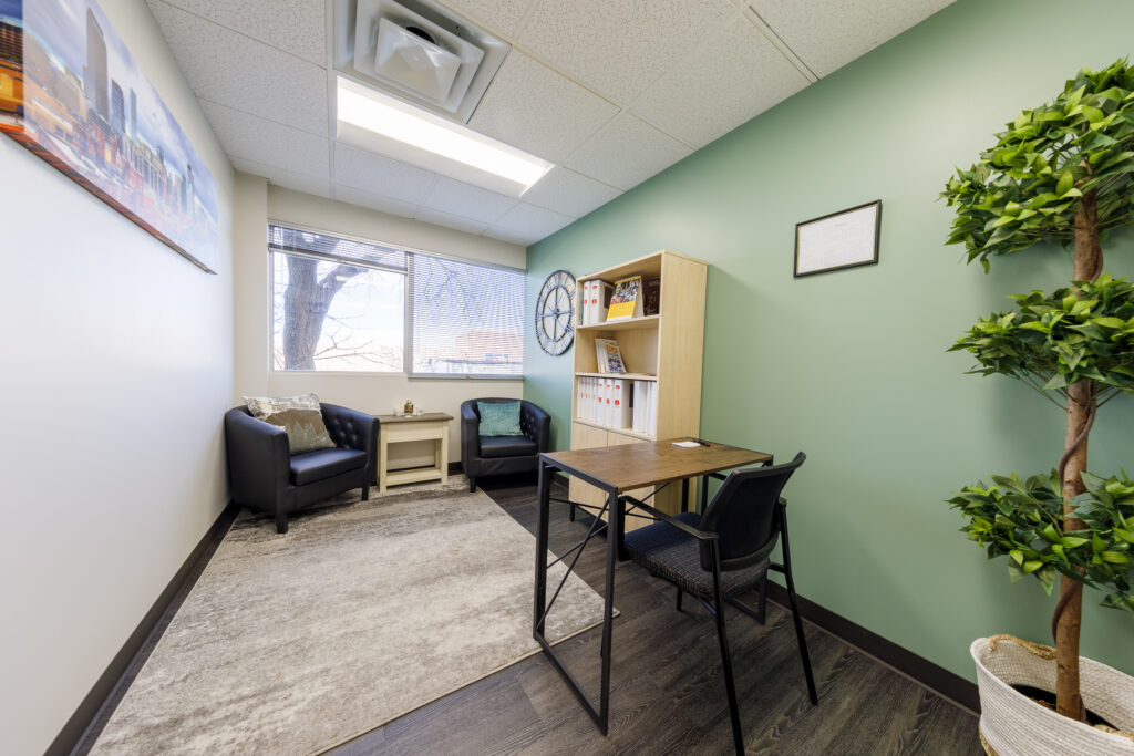 thrivur_counselroomwide