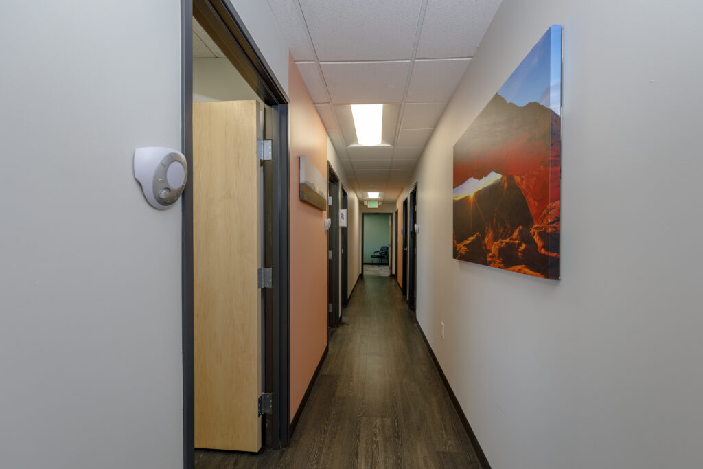 thrivur_hallway--2